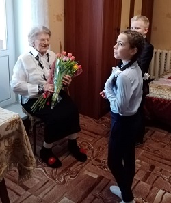 Читаем стихи ветерану